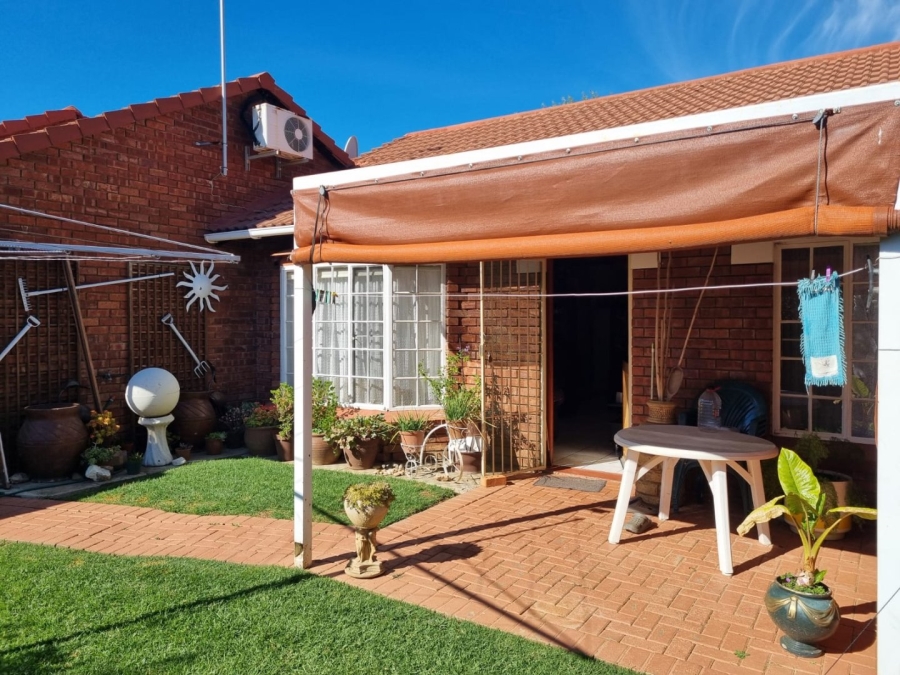 2 Bedroom Property for Sale in Fichardt Park Free State